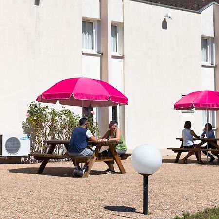 Hotel Ibis Autun Bagian luar foto