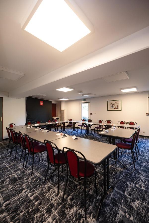 Hotel Ibis Autun Bagian luar foto