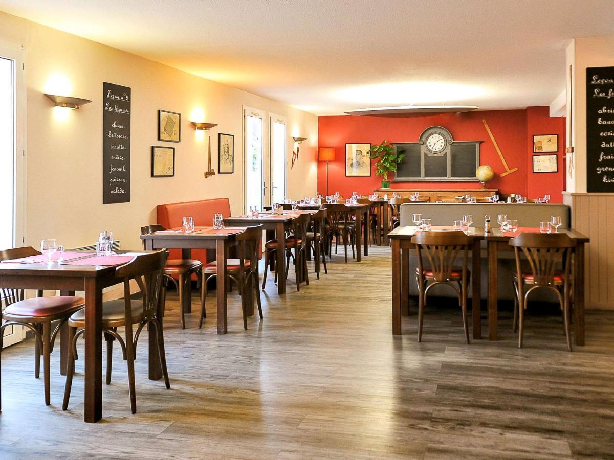 Hotel Ibis Autun Bagian luar foto